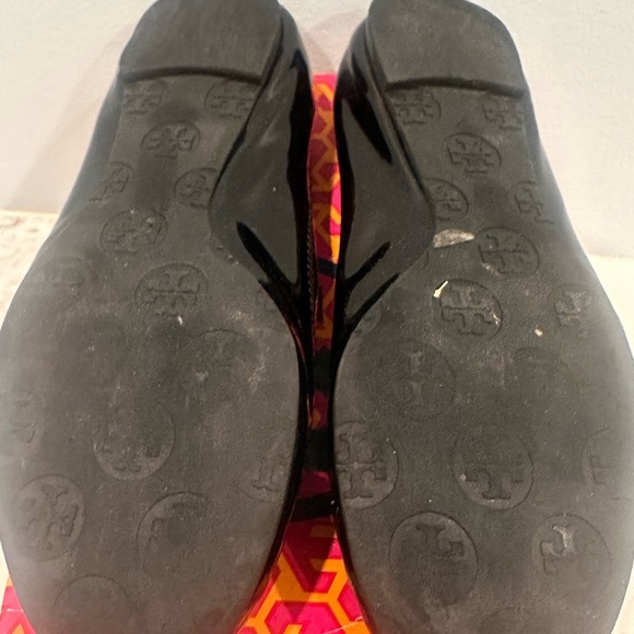 Tory Burch Black Patent Reva Flats Size 6 - Picture 5 of 11
